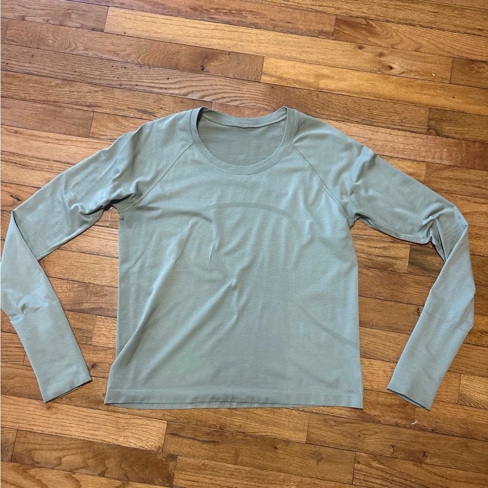 Women's Long Sleeve Swiftly 12